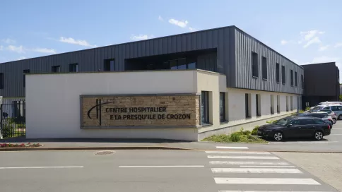 Entrée extérieure de l'hôpital de Crozon